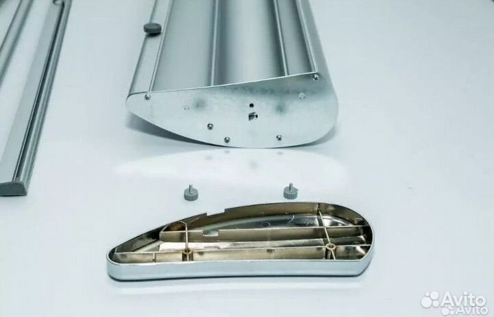 Мобильный стенд ролл ап