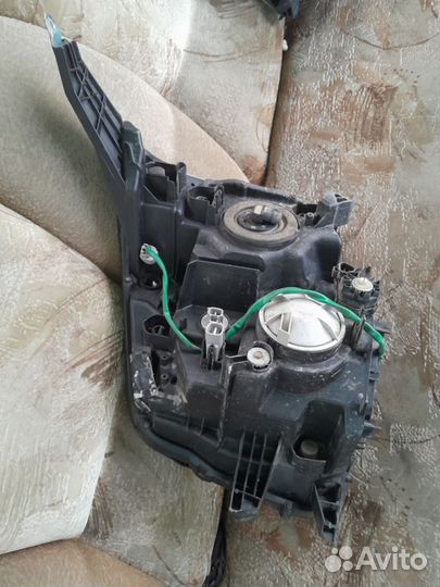 Фары тойота вокси