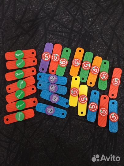 Завры 2 динозавры браслеты из Пятерочки