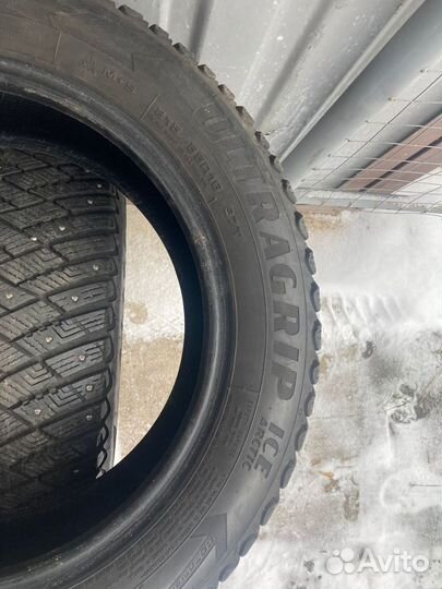 Goodyear Ultragrip Ice Arctic 215/55 R16 97T