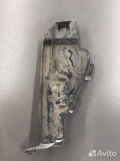 Воздуховод радиатора правый Mercedes-Benz B-Class