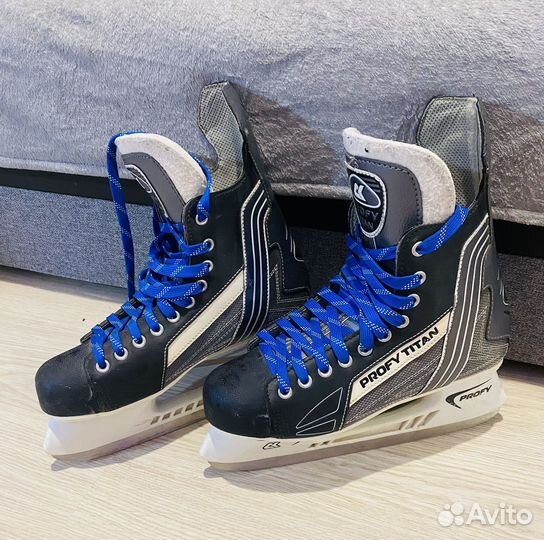 Коньки хоккейные