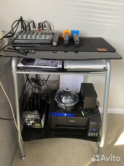 Стол компьютерный