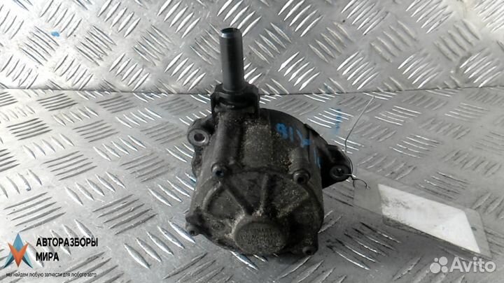 Насос вакуумный Mercedes-Benz Vito W639 рест. 2012