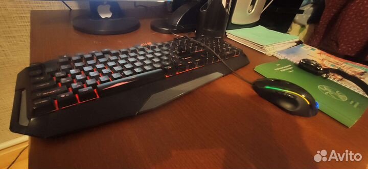 Настольный компьютер в сборе