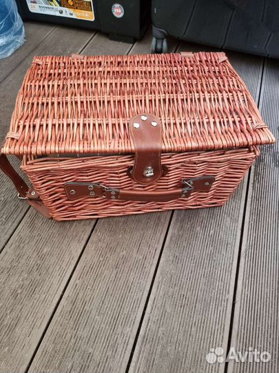 Набор для пикника в чемодане