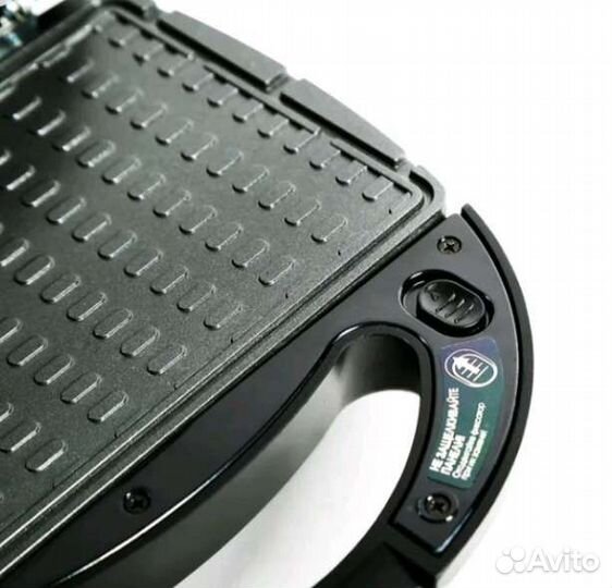 Электровафельница redmond