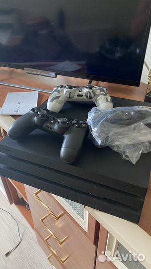 Sony playstation 4 PS4 pro 1tb