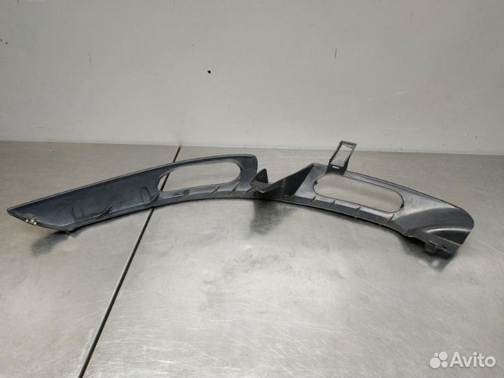 Кронштейн бампера передний правый Citroen C3 2003