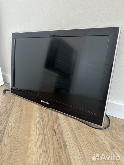 Телевизор samsung UE26C4000PW