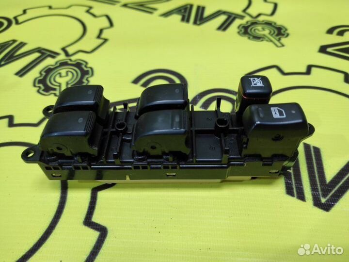 Блок управления стеклоподъемниками Toyota Harrier