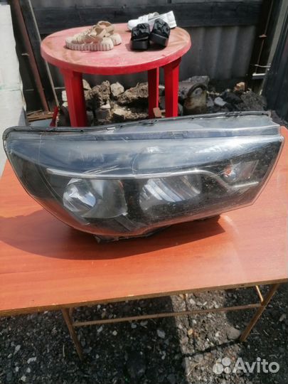 Продам фару