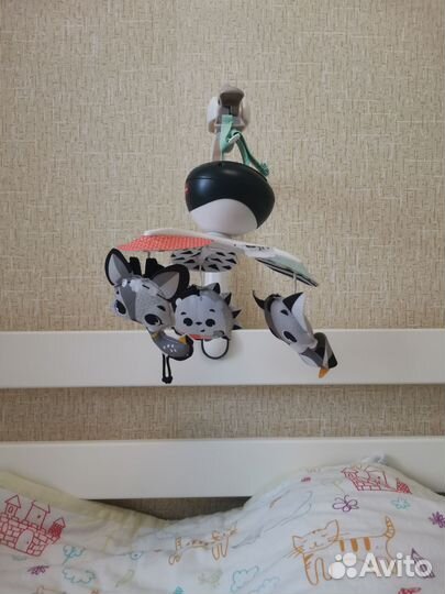 Мобиль (карусель) на кроватку tiny love