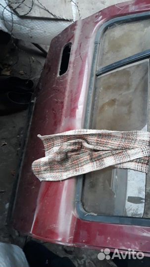 Двери задние боковые Тойота Surf