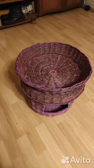 Лежанка домик для собаки или кота, плетенный