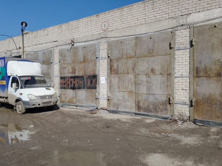 Гараж, > 30 м²