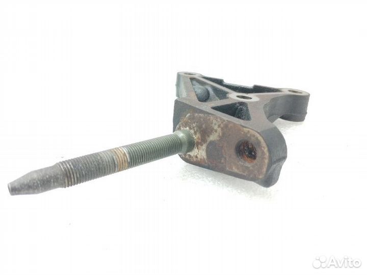 Кронштейн двигателя Honda Stepwgn RG1 2.0 K20 2007