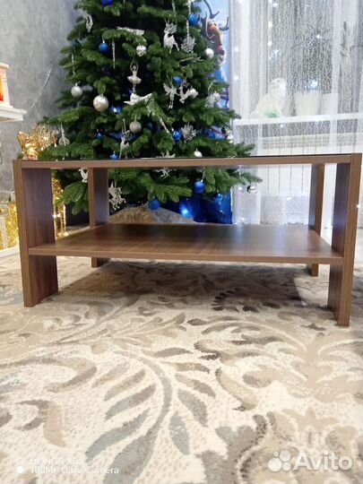 Журнальный столик