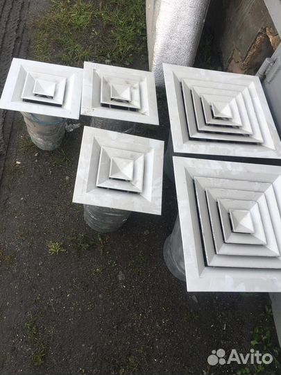 Дифузоры вентиляционные потолочные б/у