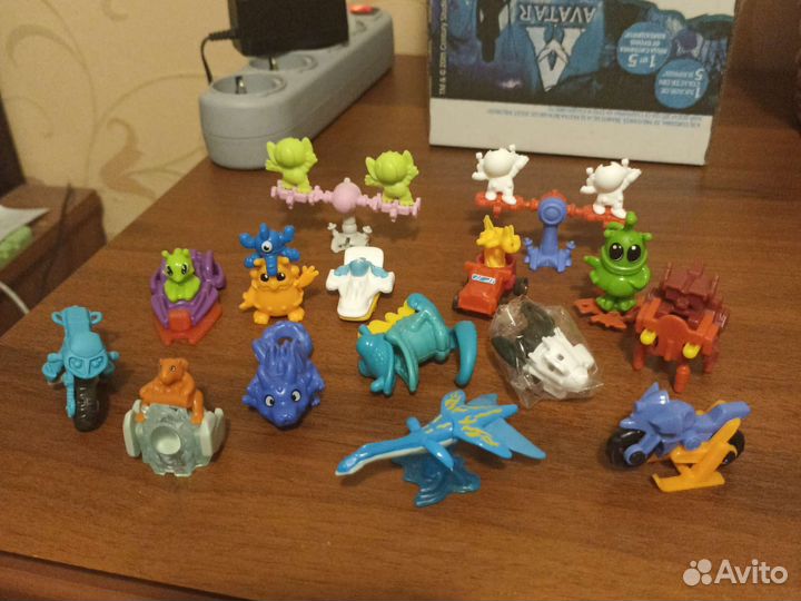 Kinder surprise серия Аватар 2022 - 2023