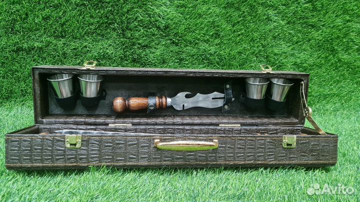 Подарочный набор Набор шампуров + Нож,Стопки Новый