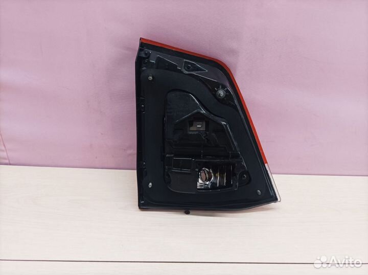 Фонарь правый внутренний Land Cruiser 200 2007