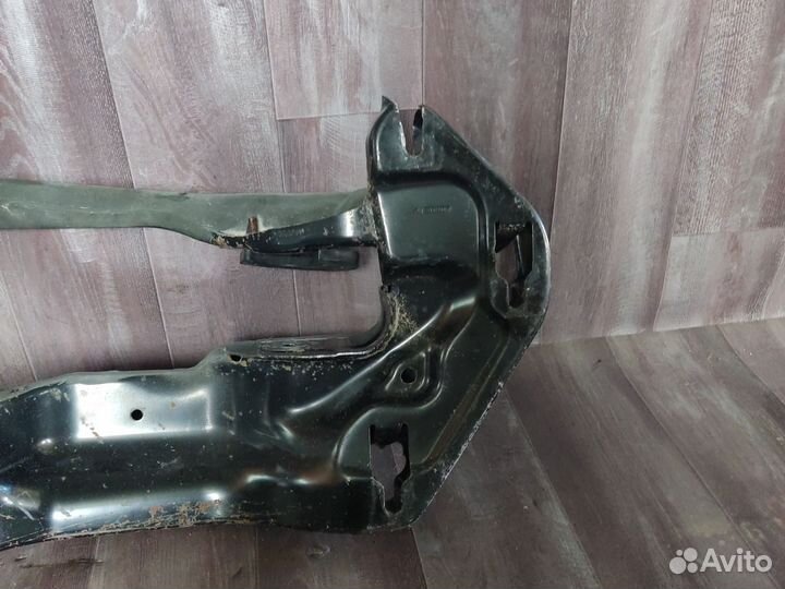 Траверса АКПП BMW X5 E70