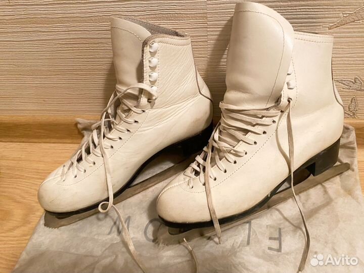 Коньки фигурные 39 размер