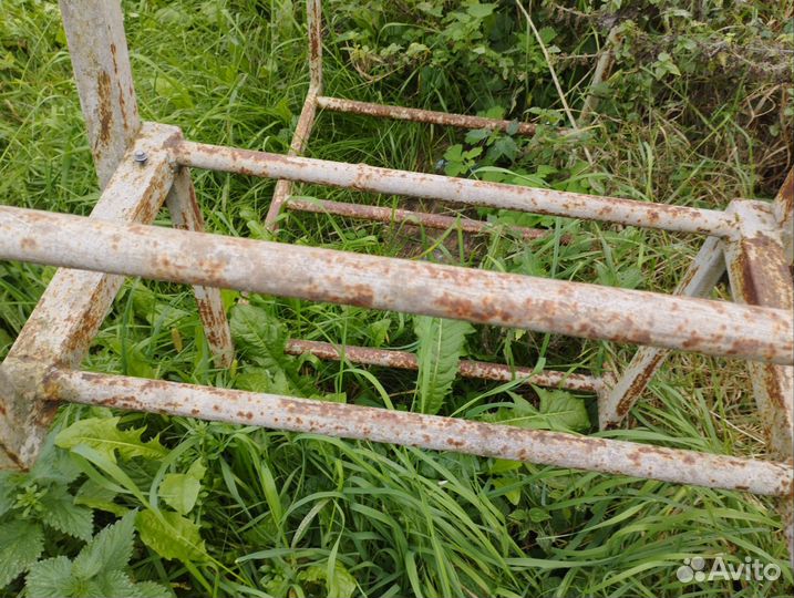 Качели собственного производства