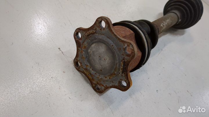 Полуось левая передняя Skoda SuperB