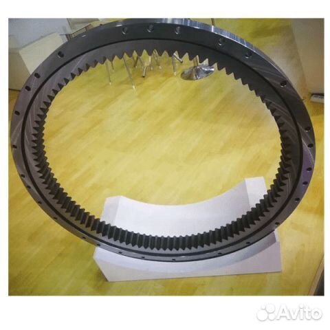 Круг поворотный экскаватора Комацу PC 300-7