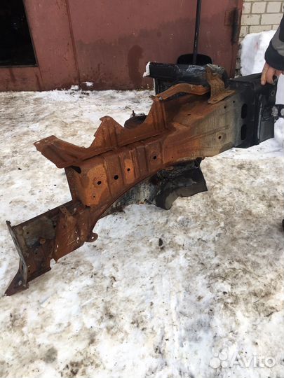 Четверть передняя левая ниссан х-трейл т31