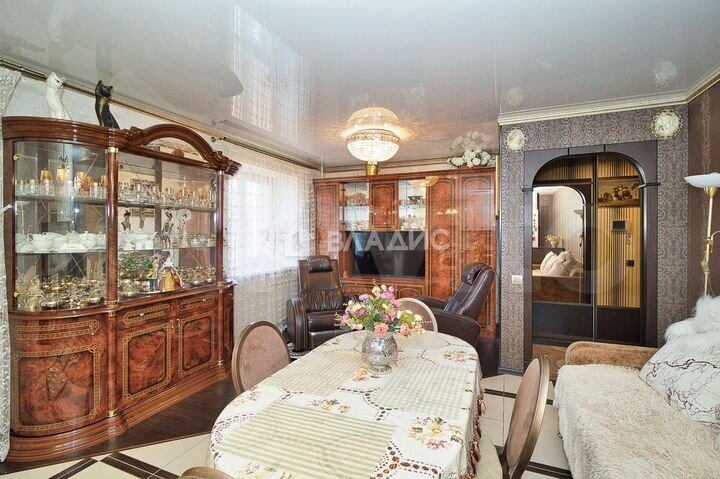 2-к. квартира, 70,7 м², 3/10 эт.