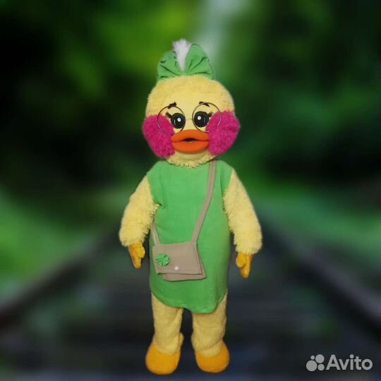 Уточка жёлтая или серая