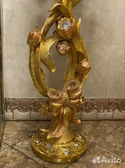 Подставка, столик высокий декоративный