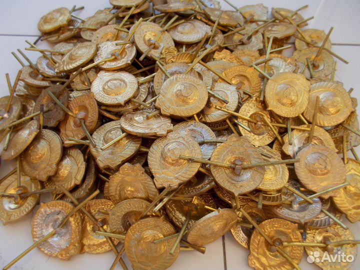 Эмблемы петличные 