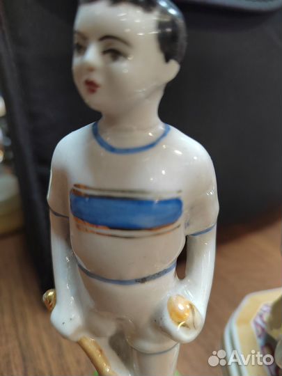 Фарфор статуэтки