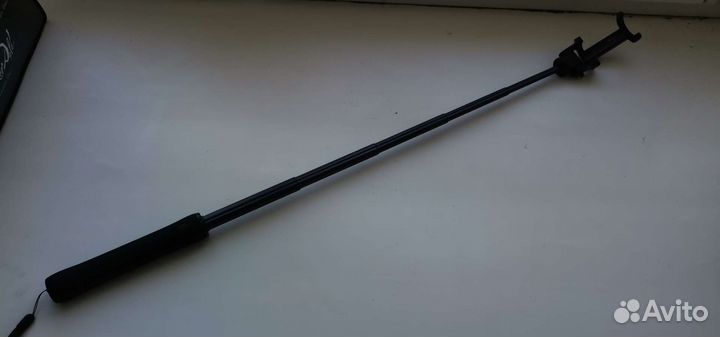 Монопод Xiaomi Mi Bluetooth Selfie Stick