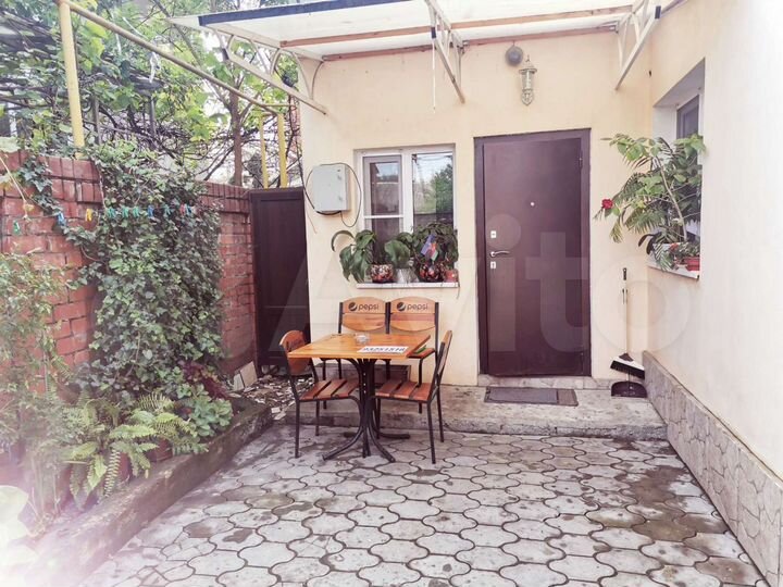 Дом 65 м² на участке 2 сот.