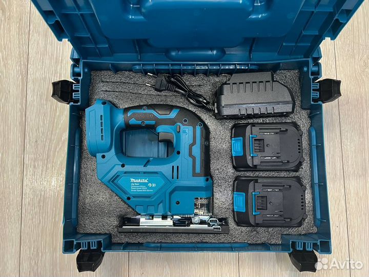 Лобзик аккумуляторный Makita 18V