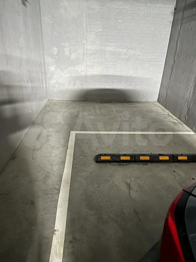 Машиноместо, 28 м²