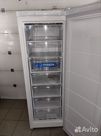 Морозильная камера Indesit IDU 0175