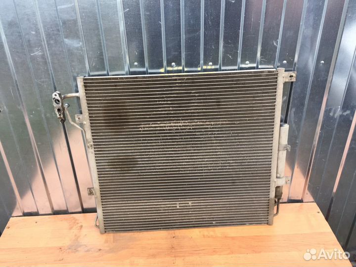Радиатор кондиционера Land Rover Discovery 4 2011г