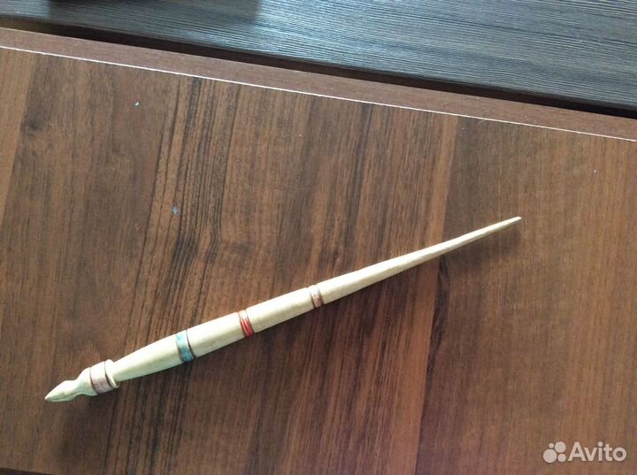 Деревянное, старинное веретено