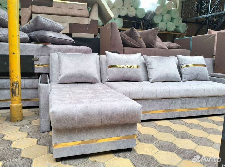 Диван угловой в наличии
