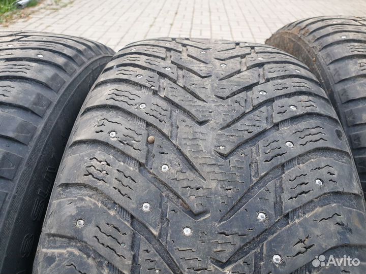 Nokian Tyres Hakkapeliitta 8 SUV 255/55 R18 109