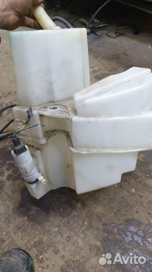 Бачок омывателя Volvo xc90