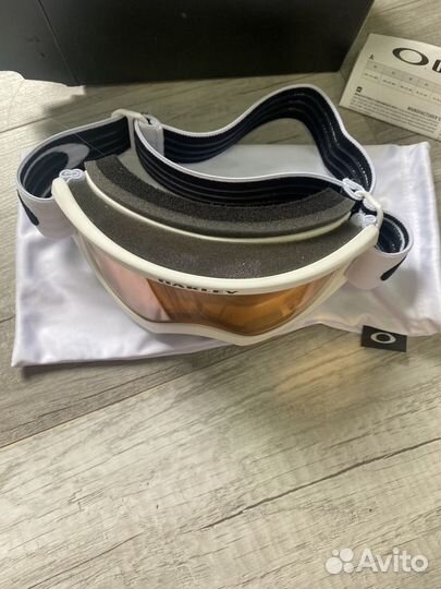 Горнолыжные очки oakley