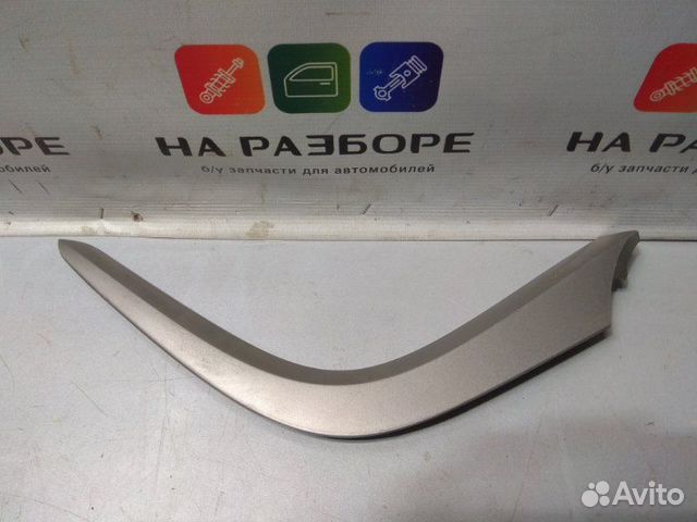 Накладка на центральную консоль (торпеды) правая