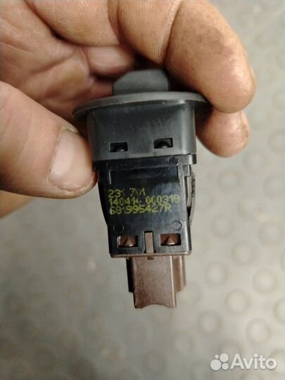 Выключатель подушки безопасности Renault Fluence